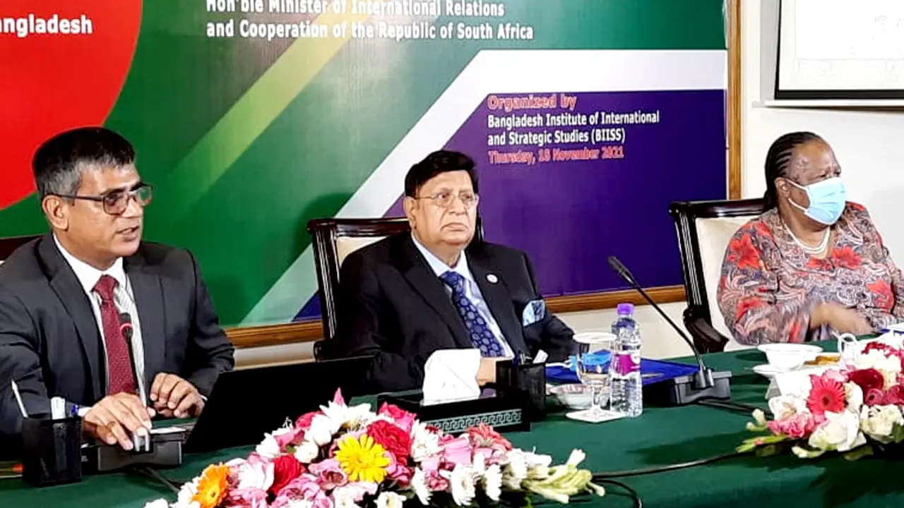 রোহিঙ্গা রেজুলেশন মিয়ানমারের ওপর রাজনৈতিক চাপ বাড়াবে