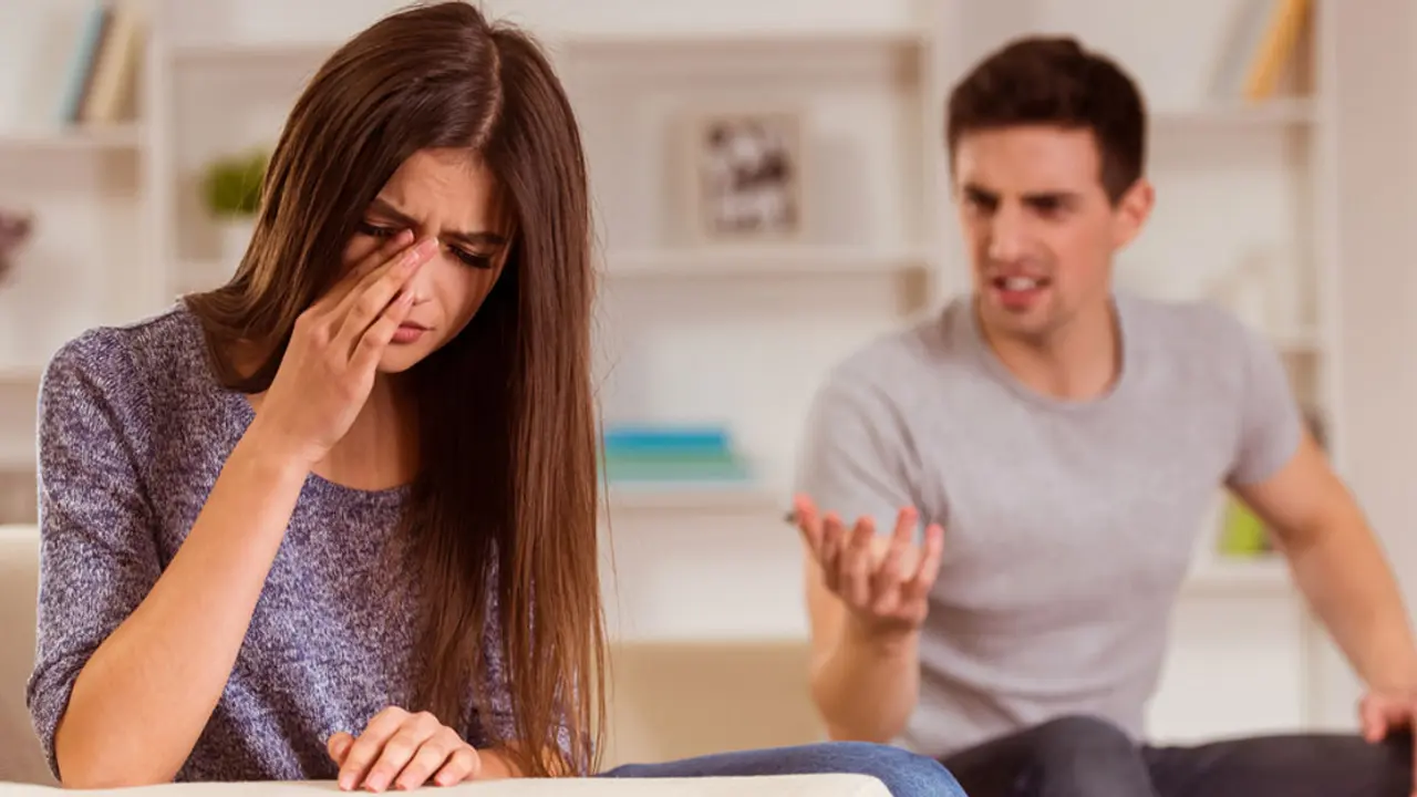 যে ৬ কারণে বিবাহবিচ্ছেদ হতে পারে