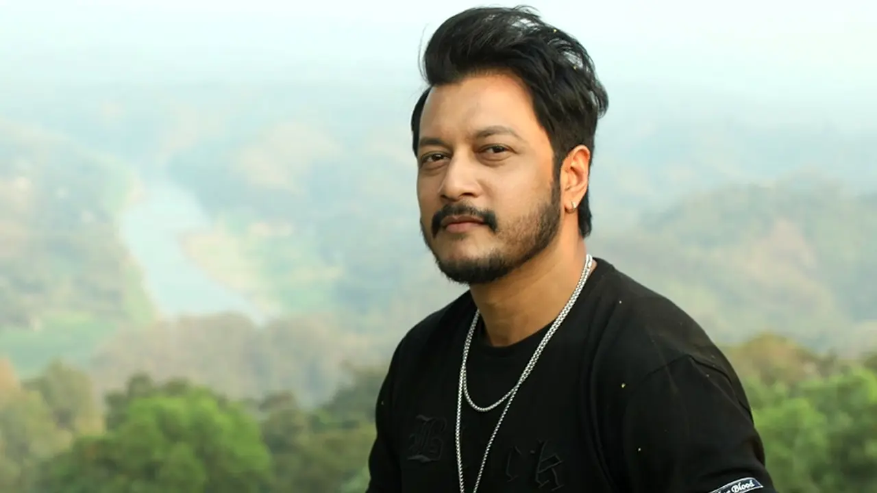 একজন মন্ত্রী যদি ফোন দেয়, আমি কী বলতে পারি: ইমন