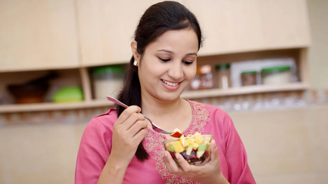 সুস্থ থাকতে চাইলে যে ৪ ফল খাবেন