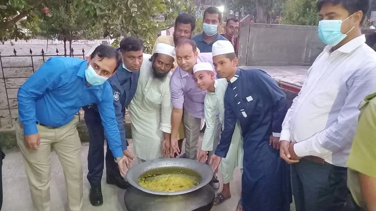 বিধি ভঙ্গ করে খাবার আয়োজন, বিরিয়ানি গেল এতিমখানায়