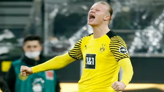 Haaland, Meunier doubles help Dortmund crush Freiburg