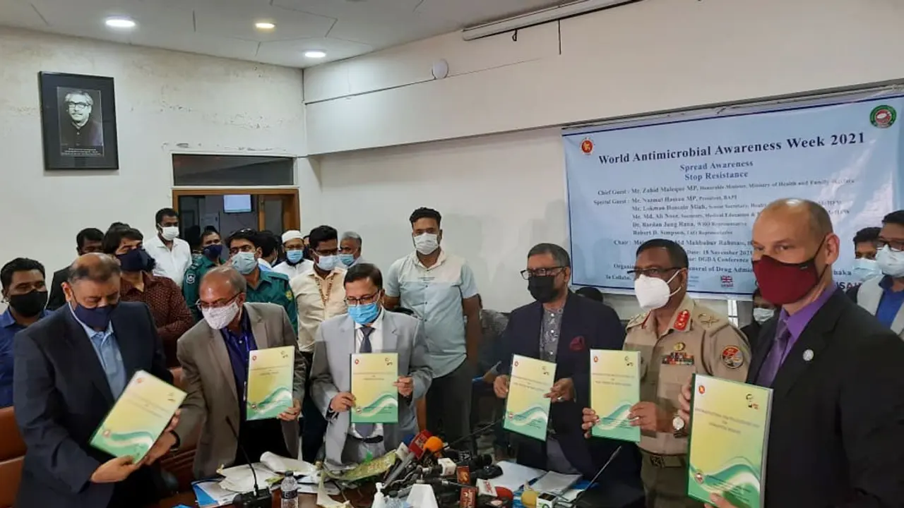 ‘খামারের গরু-মুরগিতে মাত্রাতিরিক্ত অ্যান্টিবায়োটিক’