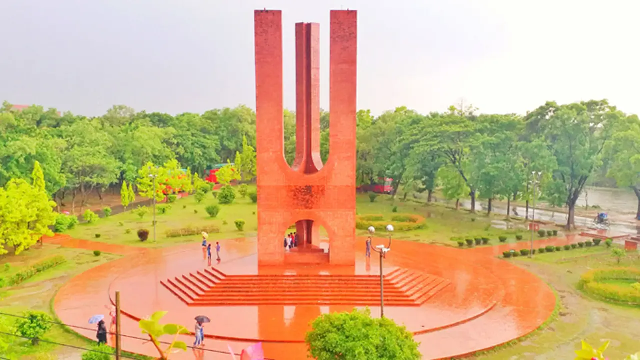 জাবির ভর্তি পরীক্ষায় প্রতি আসনে লড়বেন ১৬৩ জন