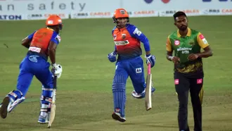 Rony powers Khulna to win against Dhaka in high-scoring match