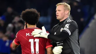 Liverpool miss chance to close gap at top as Spurs held by Saints