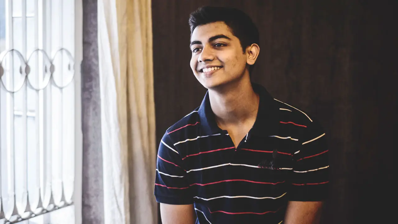 ‘রঙ মিছিল’ নিয়ে এলেন মাহতিম শাকিব