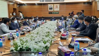 Bangladesh mulls COVID-19 booster dose for elderly