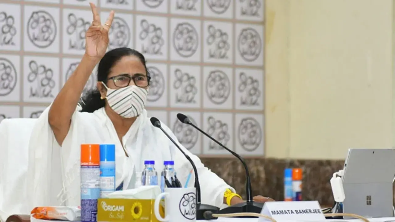 ভবানীপুরে এগিয়ে মমতা, ব্যবধানের দিকে তাকিয়ে তৃণমূল