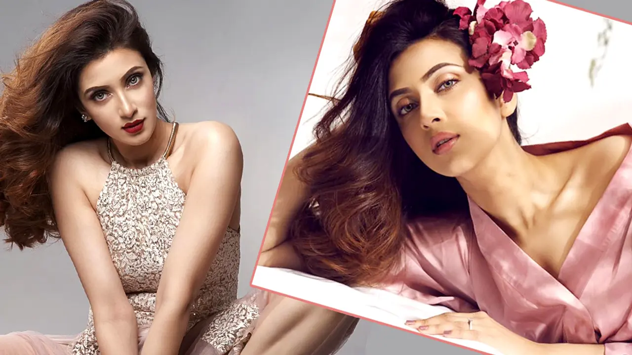 বাগদান হয়ে গেছে নায়িকা মিমের!
