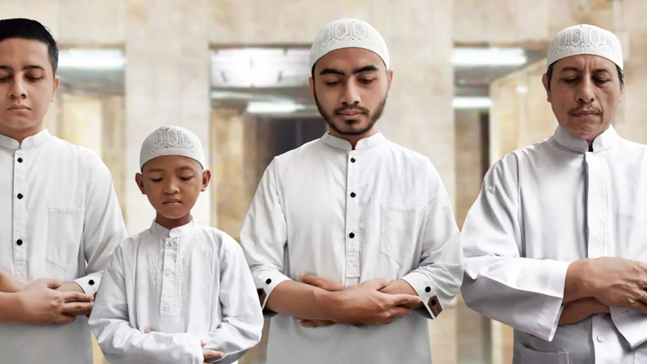 নামাজে ভিন্ন চিন্তা এলে কী করবেন?