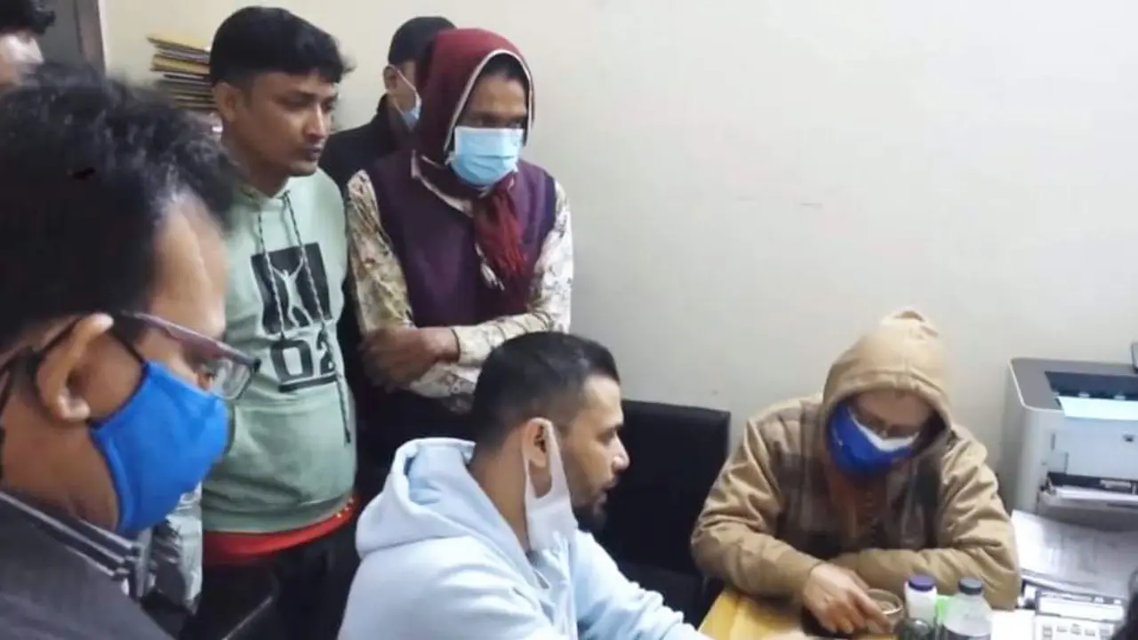 হঠাৎ হাসপাতালে হাজির মাশরাফি, ৮ চিকিৎসককে শোকজ