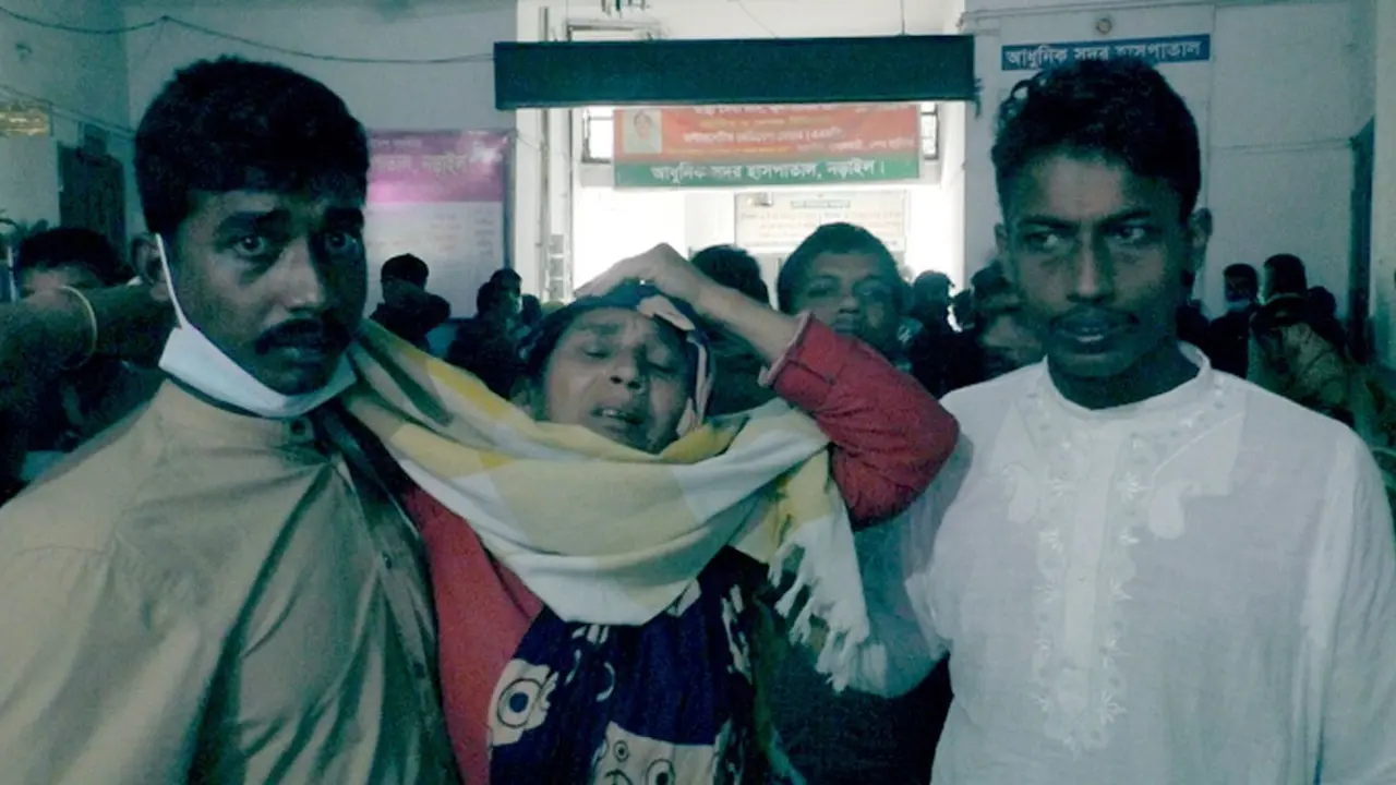 মাশরাফিকে অভিযোগকারী সেই নারীকে মারধর