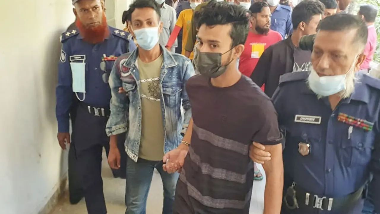 নারীকে বিবস্ত্র করে নির্যাতন, ১৩ আসামির ১০ বছর করে কারাদণ্ড