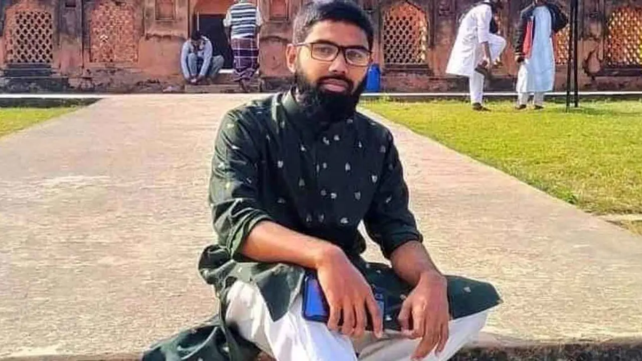 ঢাবির ‘খ’ ইউনিটে প্রথম মাদরাসা ছাত্র জাকারিয়া