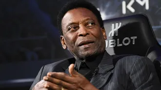 Pele discharged from hospital