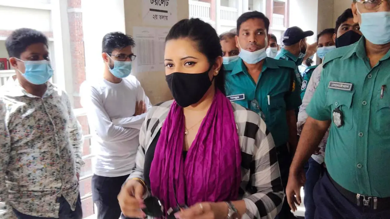পরীমণিসহ তিনজনের মাদক মামলা মহানগর দায়রা আদালতে
