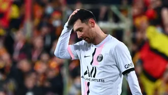 Wijnaldum salvages draw for Ligue 1 leaders PSG at RC Lens