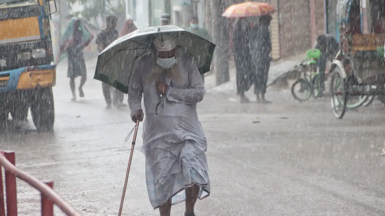 তাপমাত্রা আরও কমতে পারে, বৃষ্টির আশঙ্কা