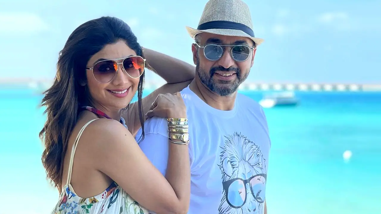 শিল্পা-রাজের বিরুদ্ধে আবারও মামলা