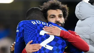 Chelsea battle back to draw 2-2 with Liverpool