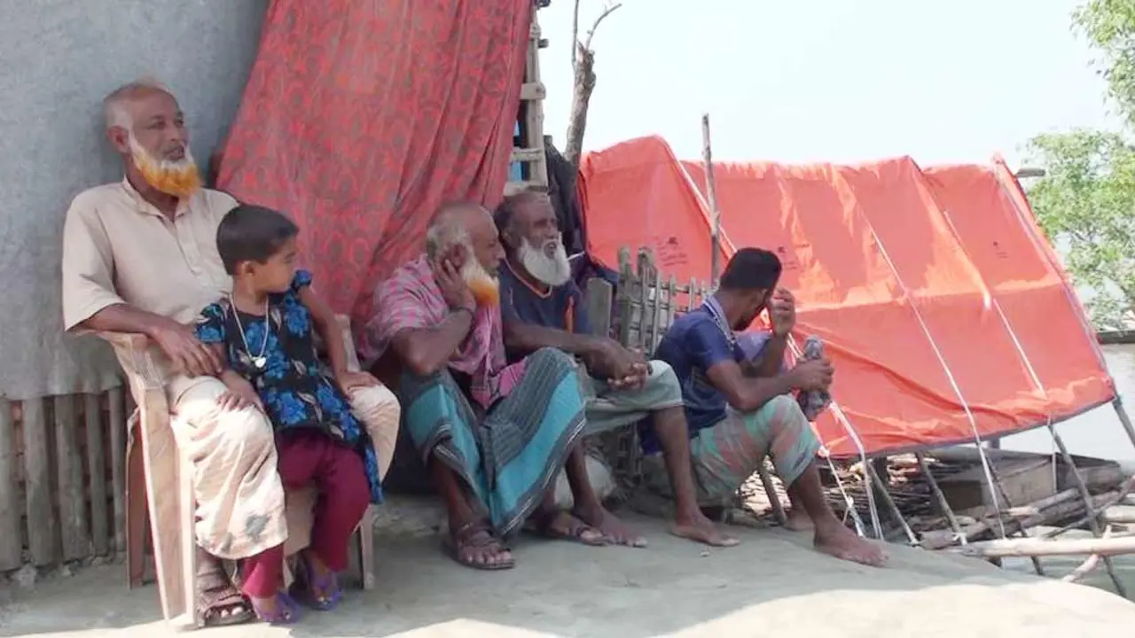 আম্পান থেকেই ভাসছে মানুষ, বেড়েছে ইয়াসে