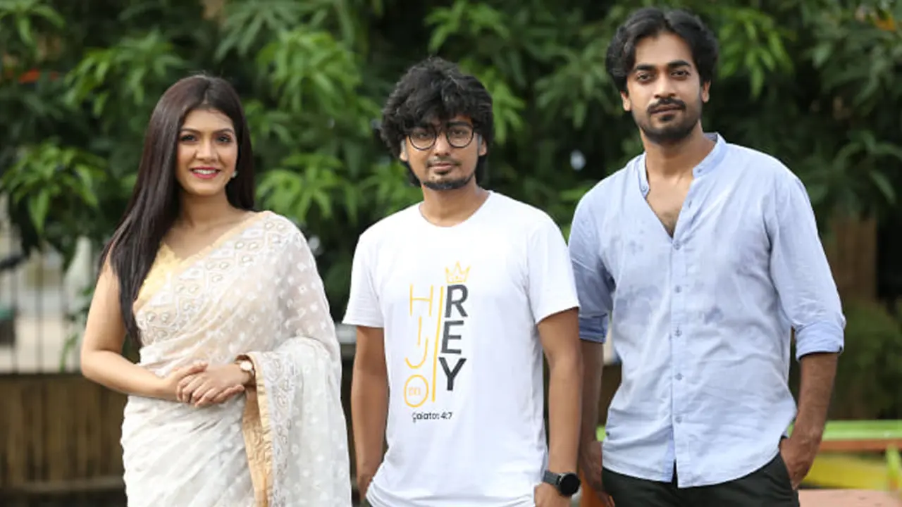 ভারতের প্ল্যাটফর্মে মুক্তি পেল শ্যামল-মারিয়া নূরের ফিল্ম