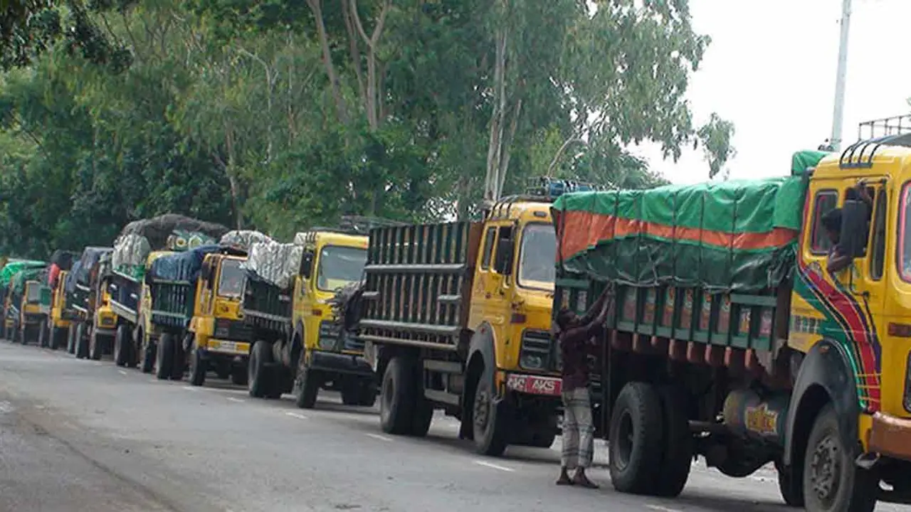 ট্রাক ধর্মঘট স্থগিত