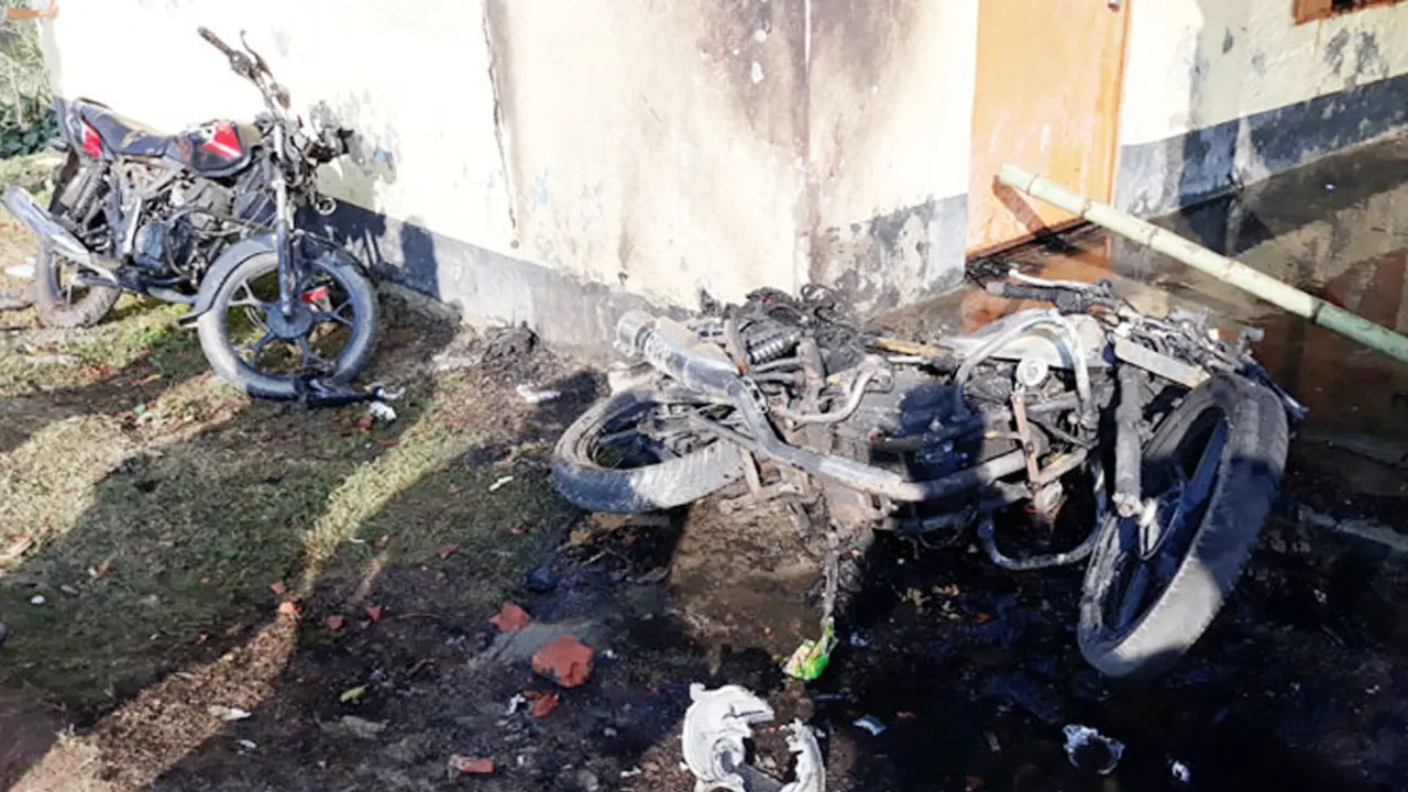 পঞ্চম ধাপের ইউপি নির্বাচনে সহিংসতায় প্রাণ গেল ৬ জনের