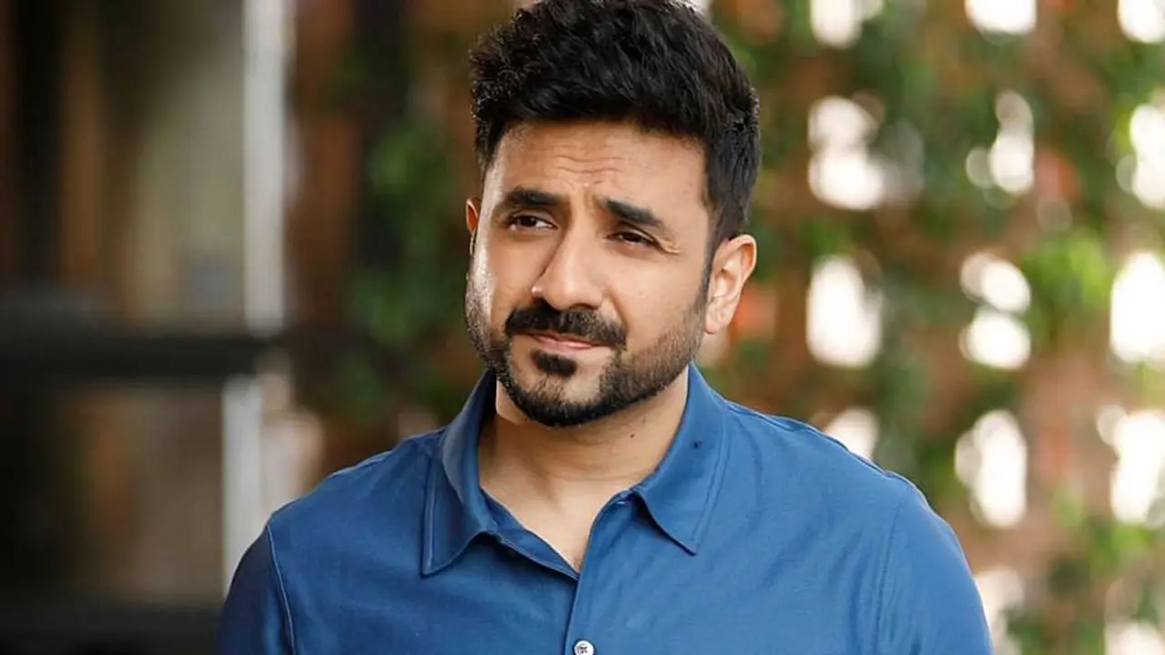 ‘ভারতে দিনে নারীর পূজা হয়, রাতে গণধর্ষণ’, মন্তব্যে বিতর্কের ঝড়