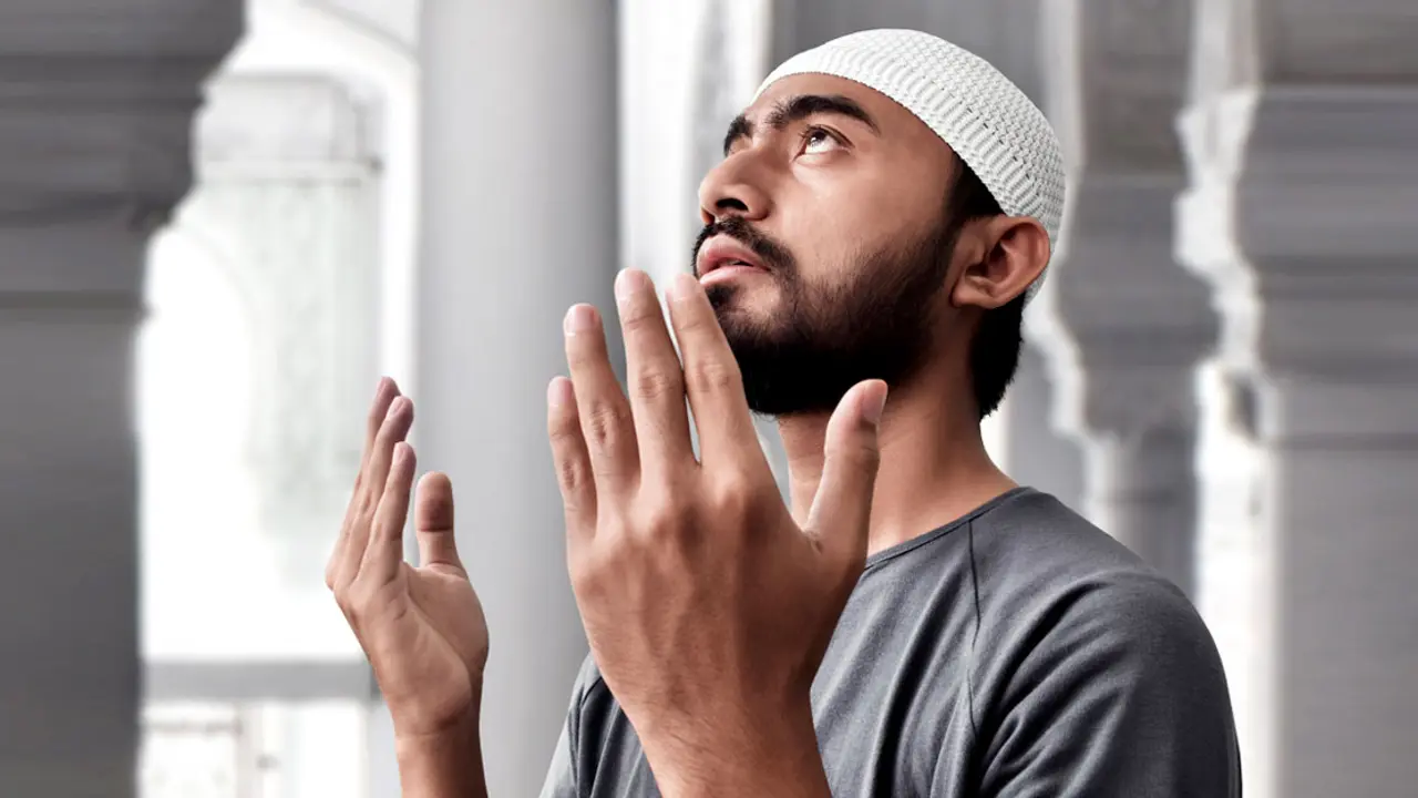 যে সময়গুলোতে বিশেষভাবে ইবাদত করা উচিত