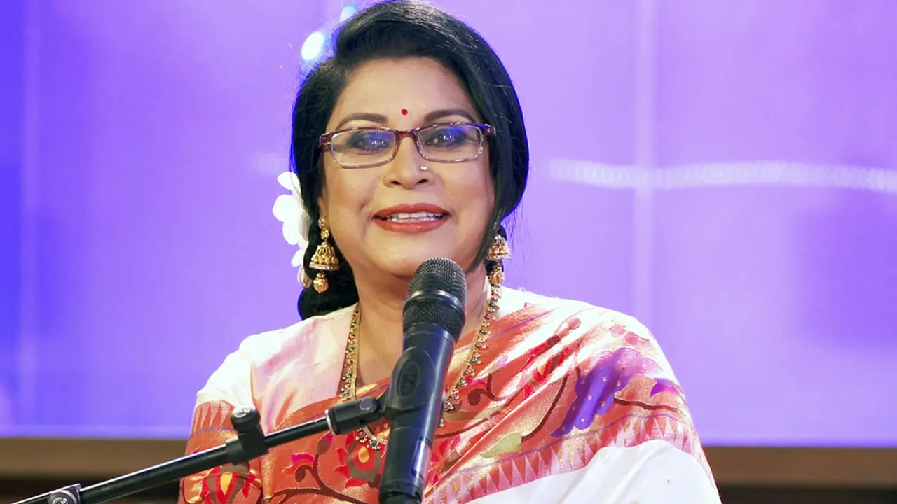 পিয়ানো লাউঞ্জে রেজওয়ানা চৌধুরী বন্যা