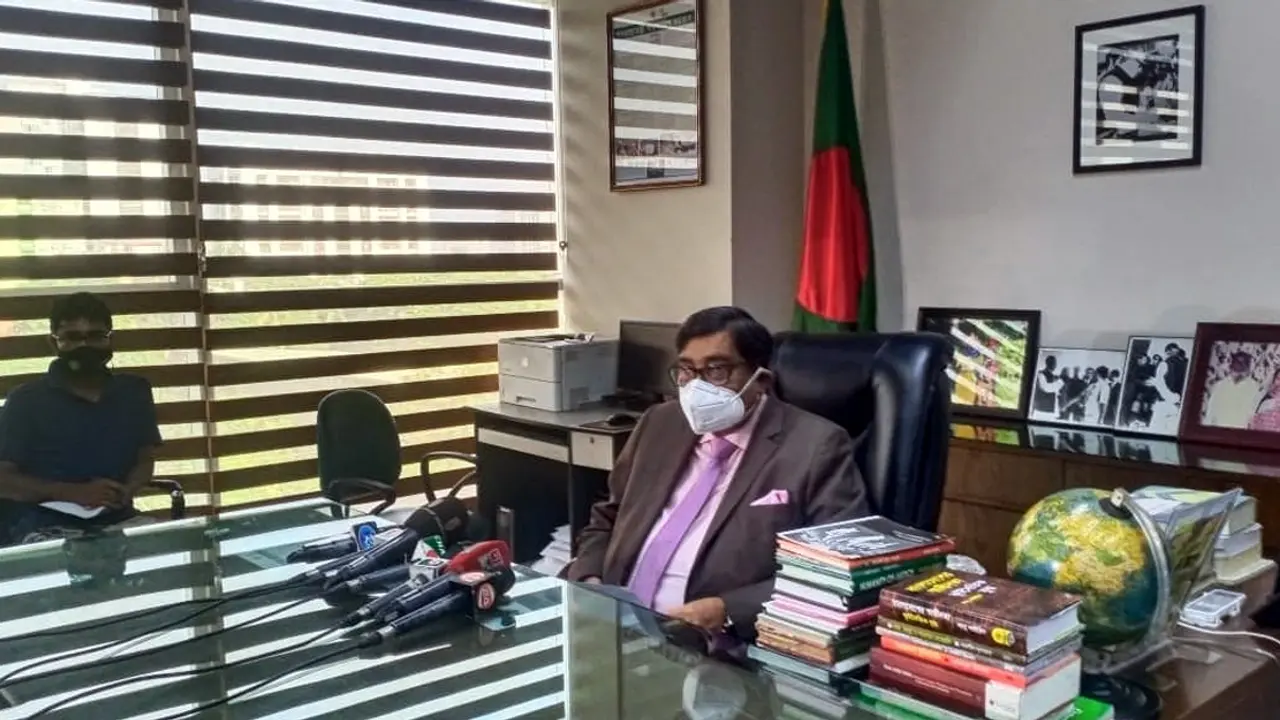 বিনাপ্রতিদ্বন্দ্বিতার জয় ম্লান হয়েছে ইউপি ভোট : ইসি মাহবুব