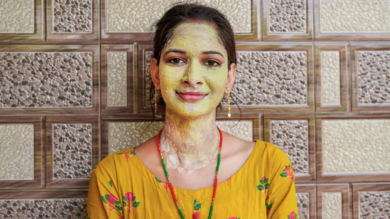 কোন ত্বকে কেমন ফেস স্ক্রাব ব্যবহার করবেন