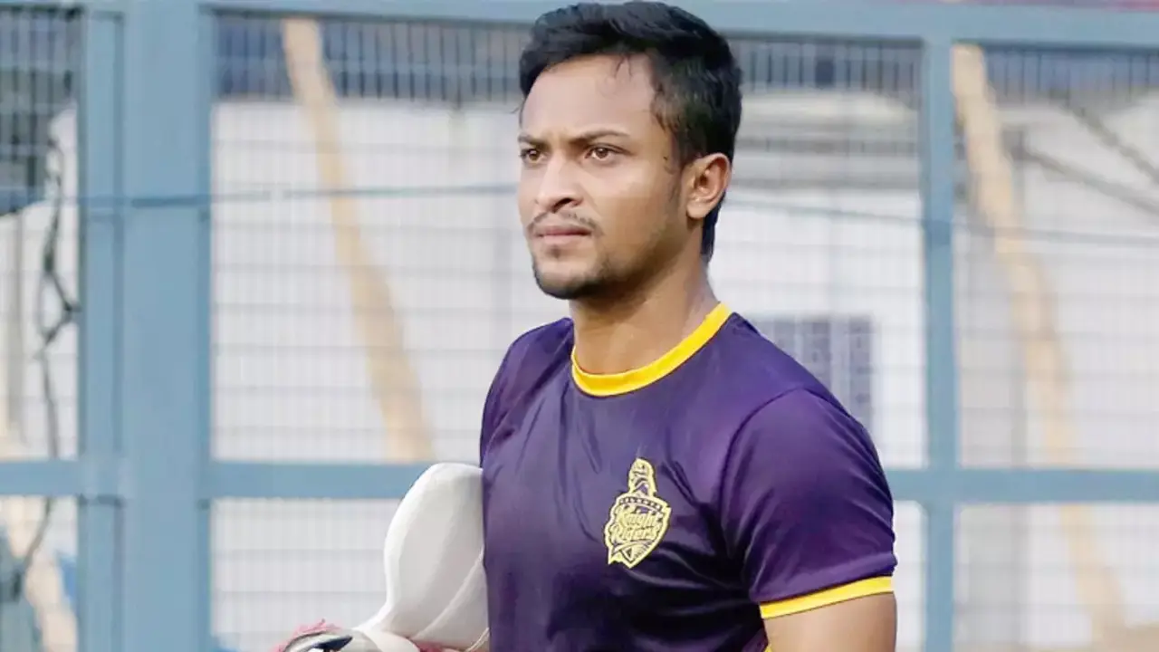 দলের বাইরে থাকার ‘হ্যাটট্রিক’ সাকিবের, ব্যাটিংয়ে কলকাতা