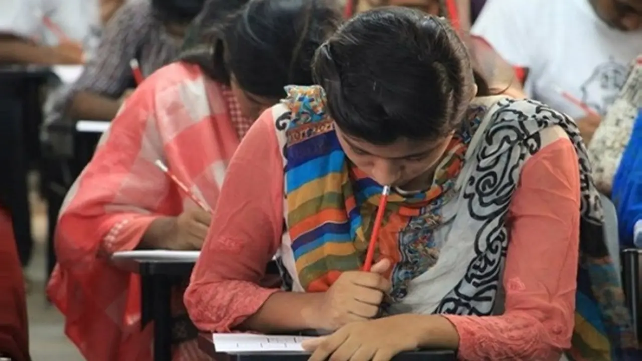 সাত কলেজ ও চবির ভর্তি পরীক্ষা একই দিনে