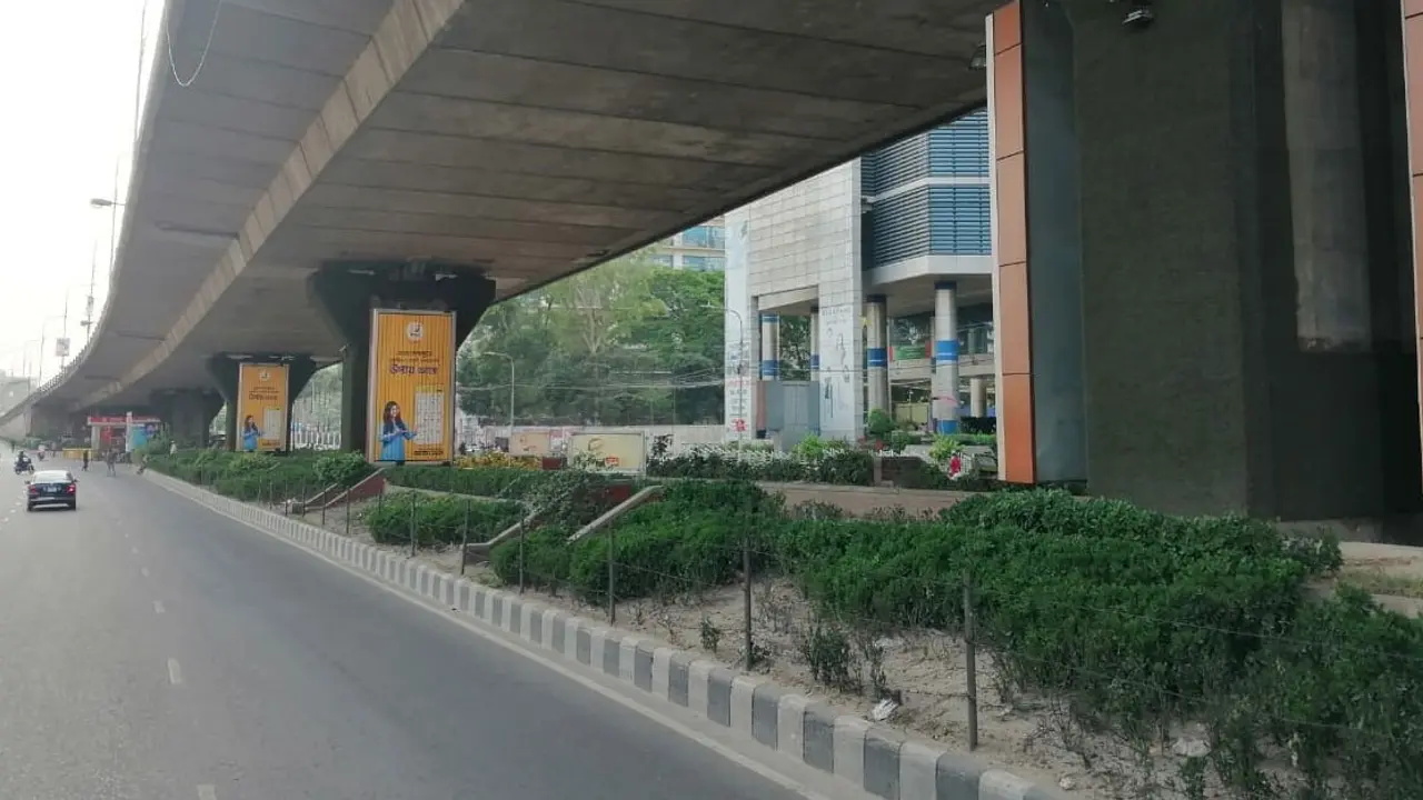 যানজটের নগর এখন ফাঁকা
