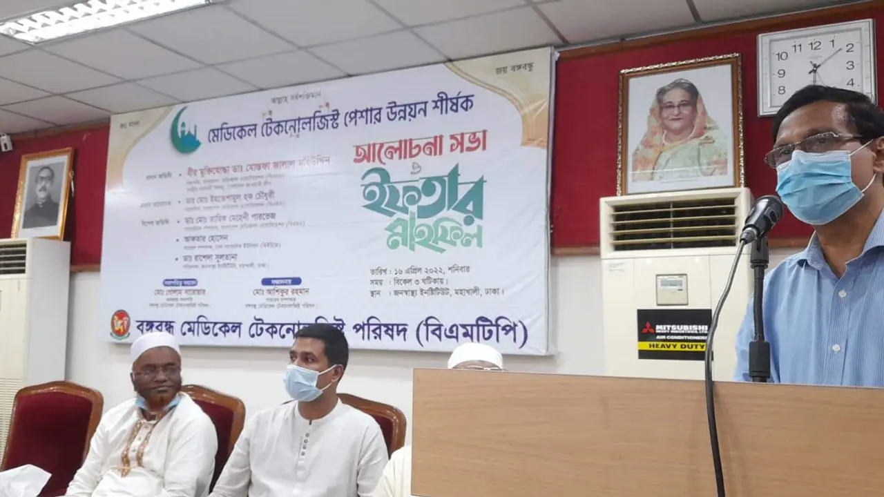 ‘করোনাকালে আমলারা গোল দিয়েছেন, আর নয়— এবার খেলা হবে’