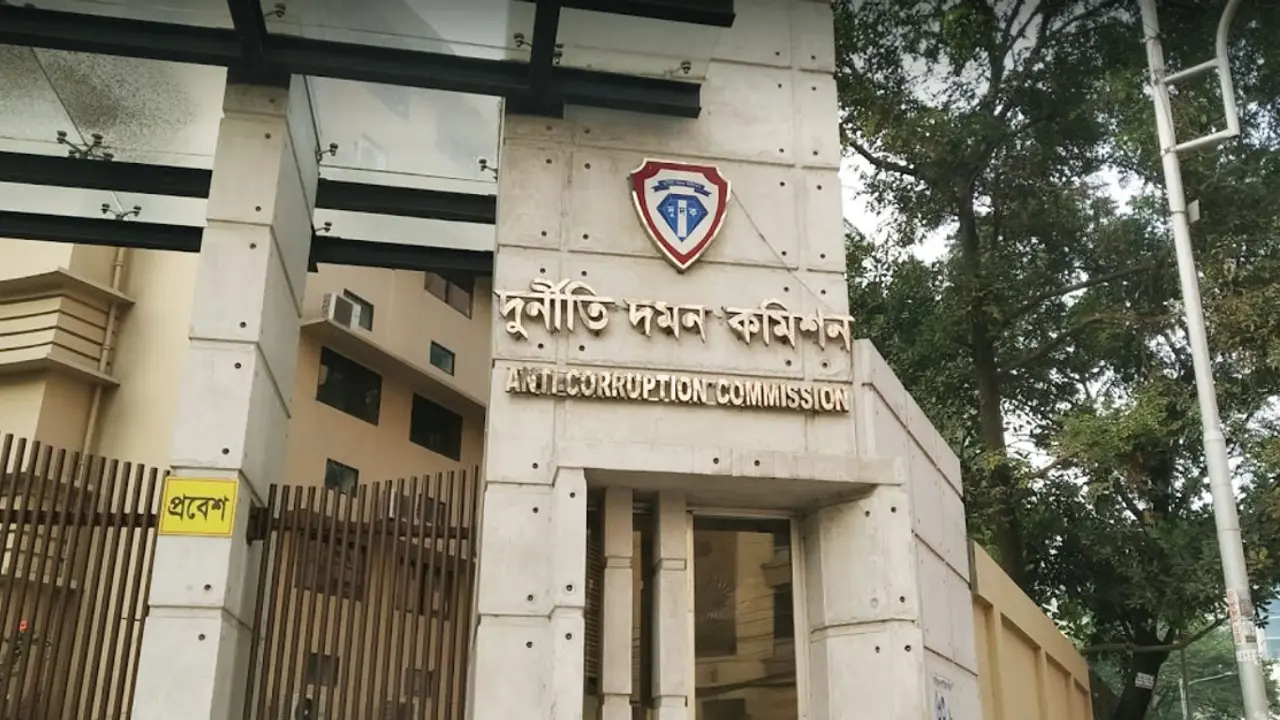 এফডিআরের সাড়ে ১৮ লাখ টাকা আত্মসাৎ : ব্যাংকারের বিরুদ্ধে মামলা