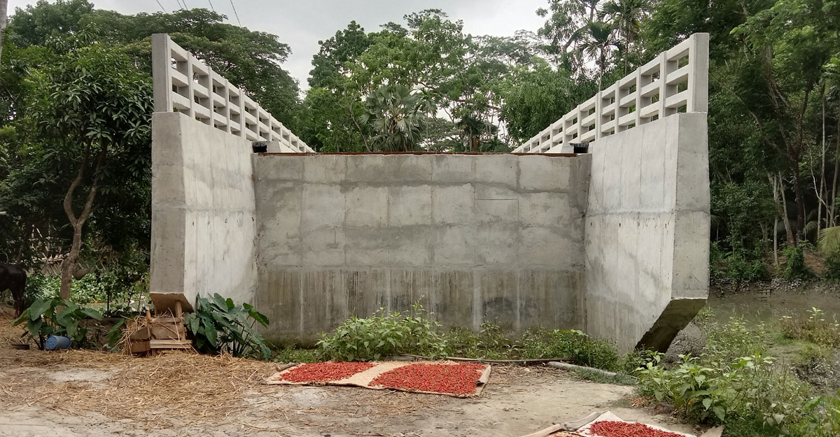 Dhaka post
