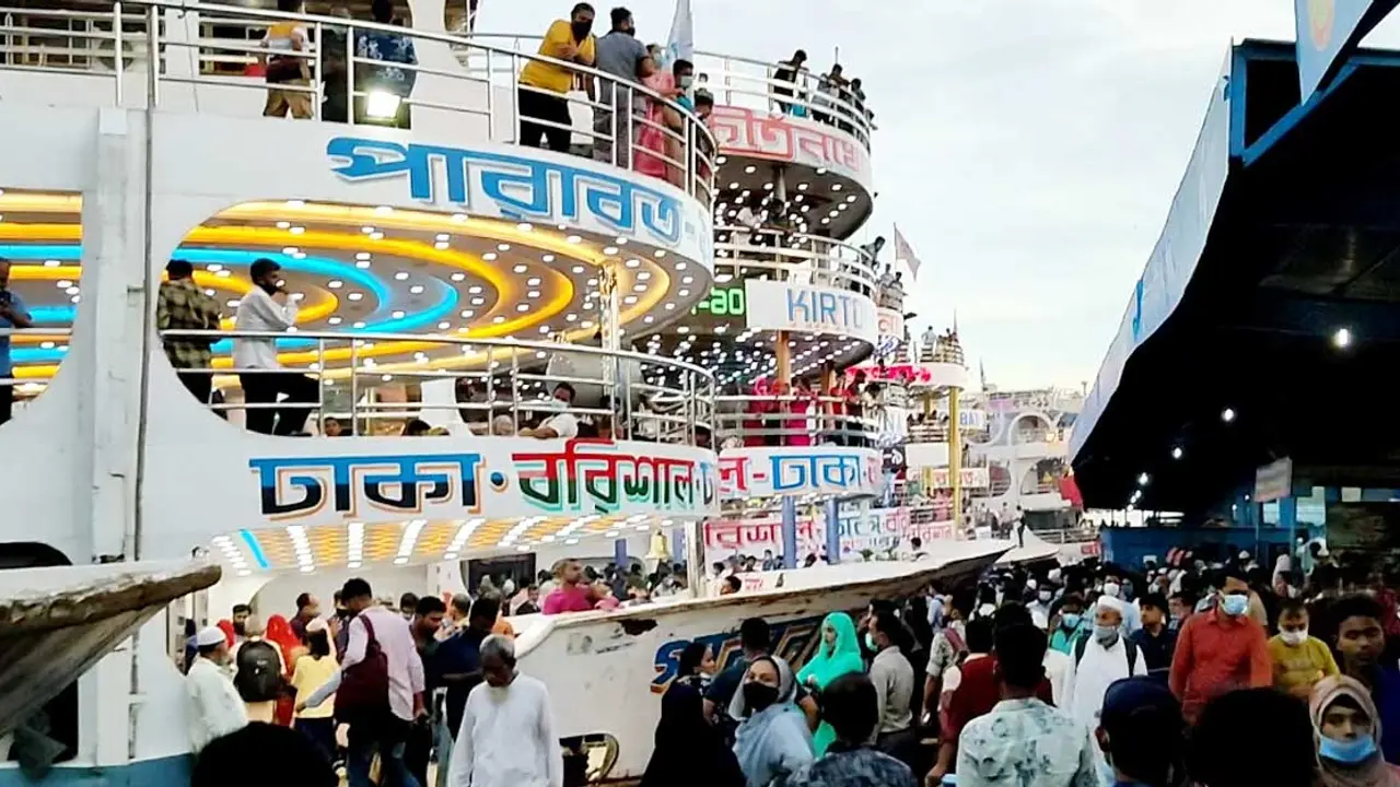 অগ্রিম টিকিট বিক্রির আগেই কালোবাজারি!