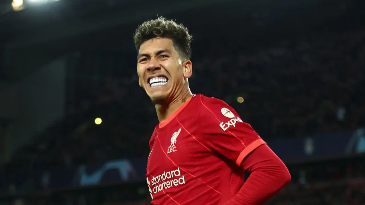 ৬ গোলের রোমাঞ্চে লিভারপুলকে শেষ চারে তুললেন ফিরমিনো
