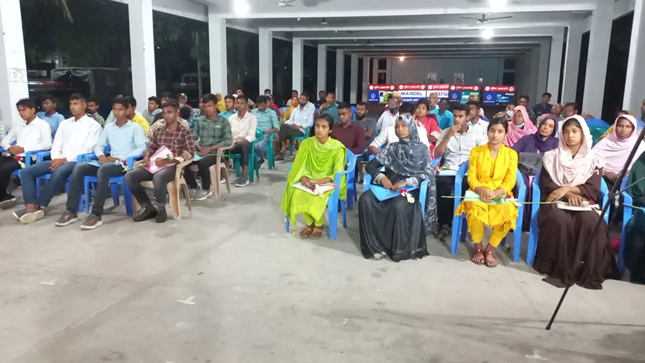 জয়পুরহাটে পুলিশে চাকরি পাওয়া বেশির ভাগই হতদরিদ্র পরিবারের সন্তান