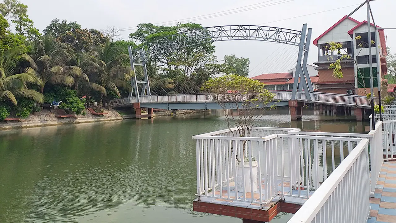 অরণ্যে ঘেরা রিসোর্ট ঢালী’স আম্বার নিবাস