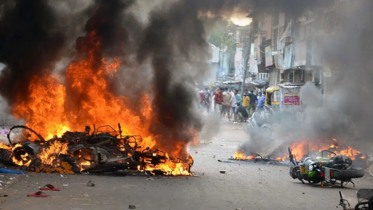 ভারতের ৪ রাজ্যে সাম্প্রদায়িক সংঘাত , নিহত ১