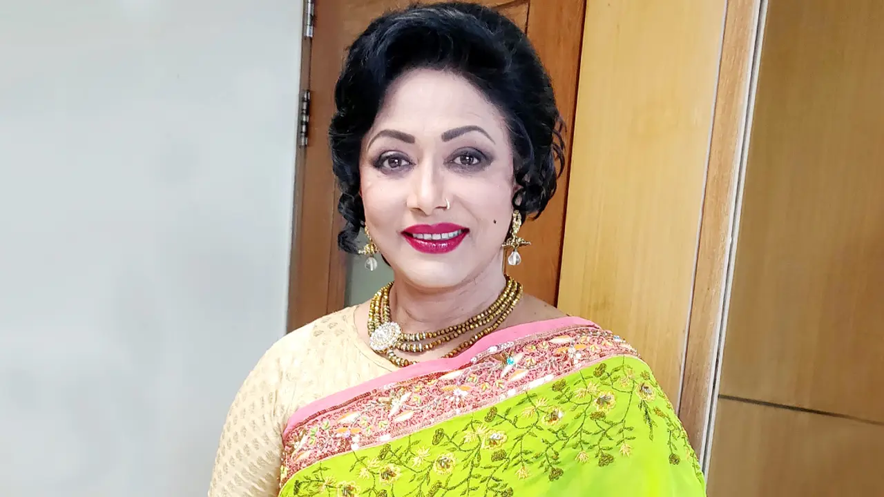 ৪০ বছর ধরে রাতে ভাত খান না নায়িকা রোজিনা