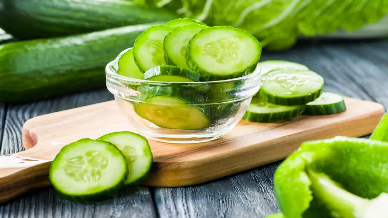 রোজায় শসা খাওয়ার উপকারিতা