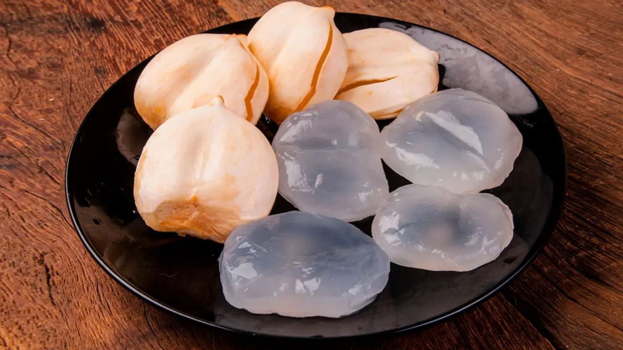 তালশাঁস খাওয়ার উপকারিতা