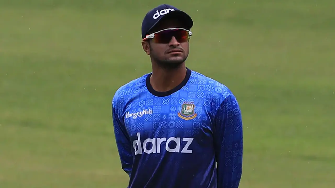 মে দিবসে মাঠকর্মীদের কৃতজ্ঞতা জানালেন সাকিব