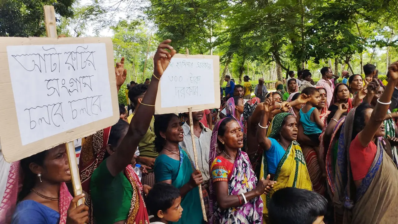 মজুরির চেয়ে খরচ বেশি, বন্দি কিস্তির জালে